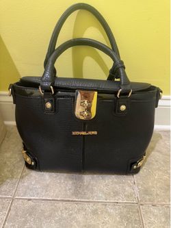 Michael Kors bag in GOOD condition