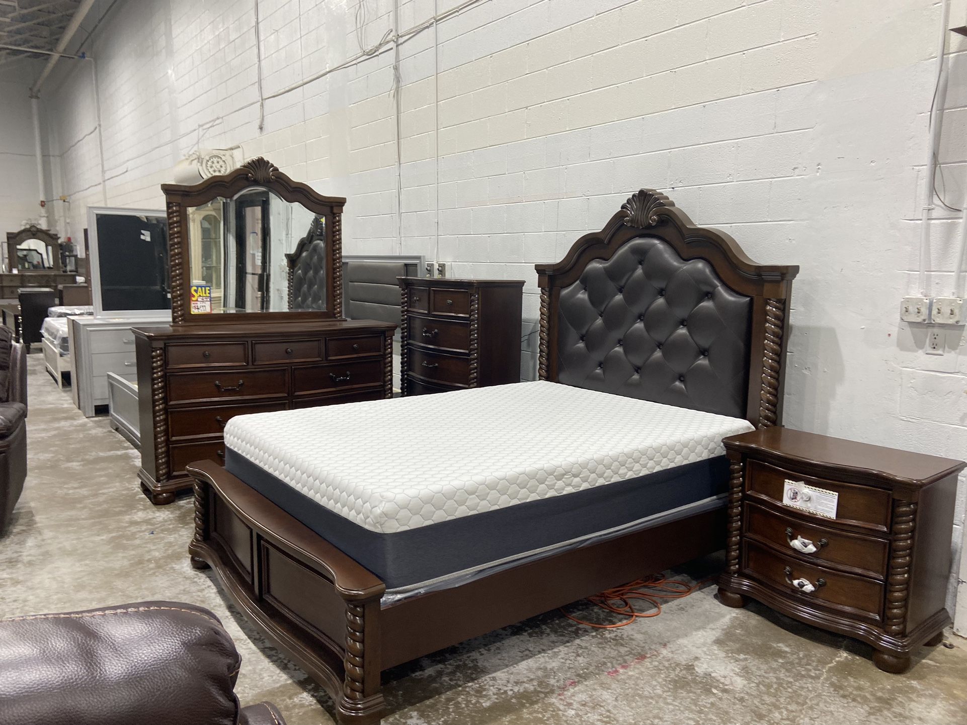 Queen Bedroom Set