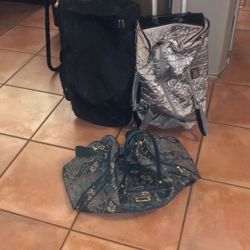 3 DUFFLE BAGS 