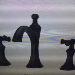 TISBURY WIDESPREAD CENTERSET BATHROOM FAUCET IN SPOT DEFENSE MATTE BLACK LG49TBOSDB