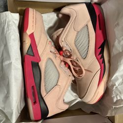 Jordan 5 Women’s 8.5