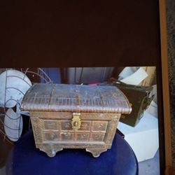 Hammered Brass Jewelry Box