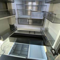 Bespoke 2022 Samsung refrigerator (read below)