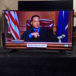 50 Inch Roku 4k Smart Beautiful Tv Comes With Remote Control Shows Great Picture Works Perfect Guaranteed 