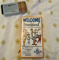 Disneyland Post It’s And Mints Brand New With Tags