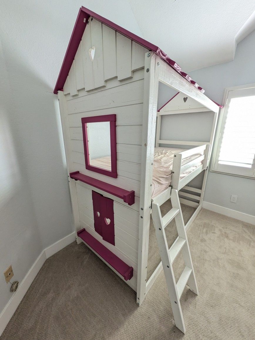Twin Sweetheart bunk bed (No Mattress)