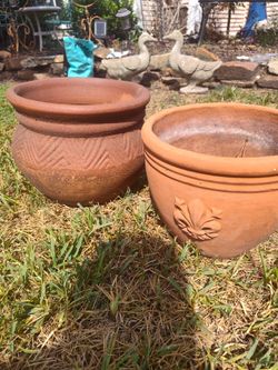DOS macetero grade DE PURO BARRO PESADO LG SZ Clay planter garden decor farmhouse decor each only 50$ or 90$ both