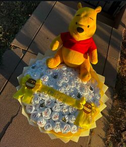 Winnie the pooh diaper bouquet 🤍🐝