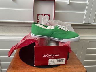 Beautiful Green Sneekers