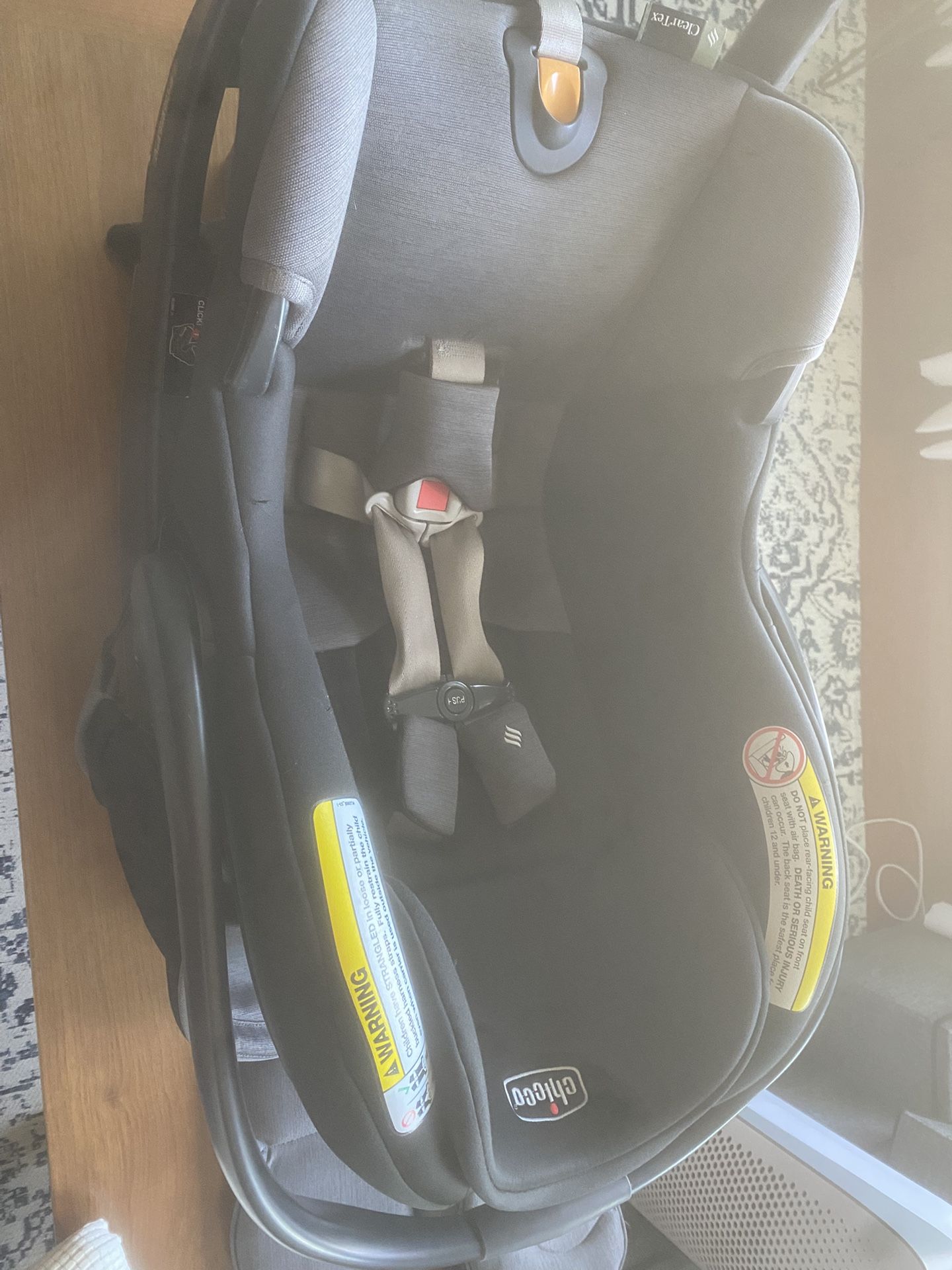 Chico Key Fit 35 Infant Car seat & Base