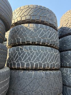 35x12.50r20 Nitto instaladas y balanceadas las 4
