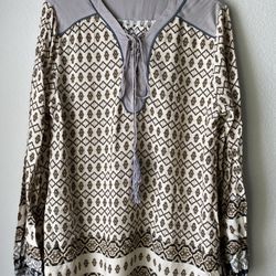NWT Womens Grey Ivory Tassel Tie  Long Sleeve Tunic Top Small Med