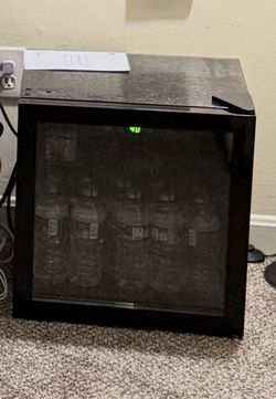 Mini fridge