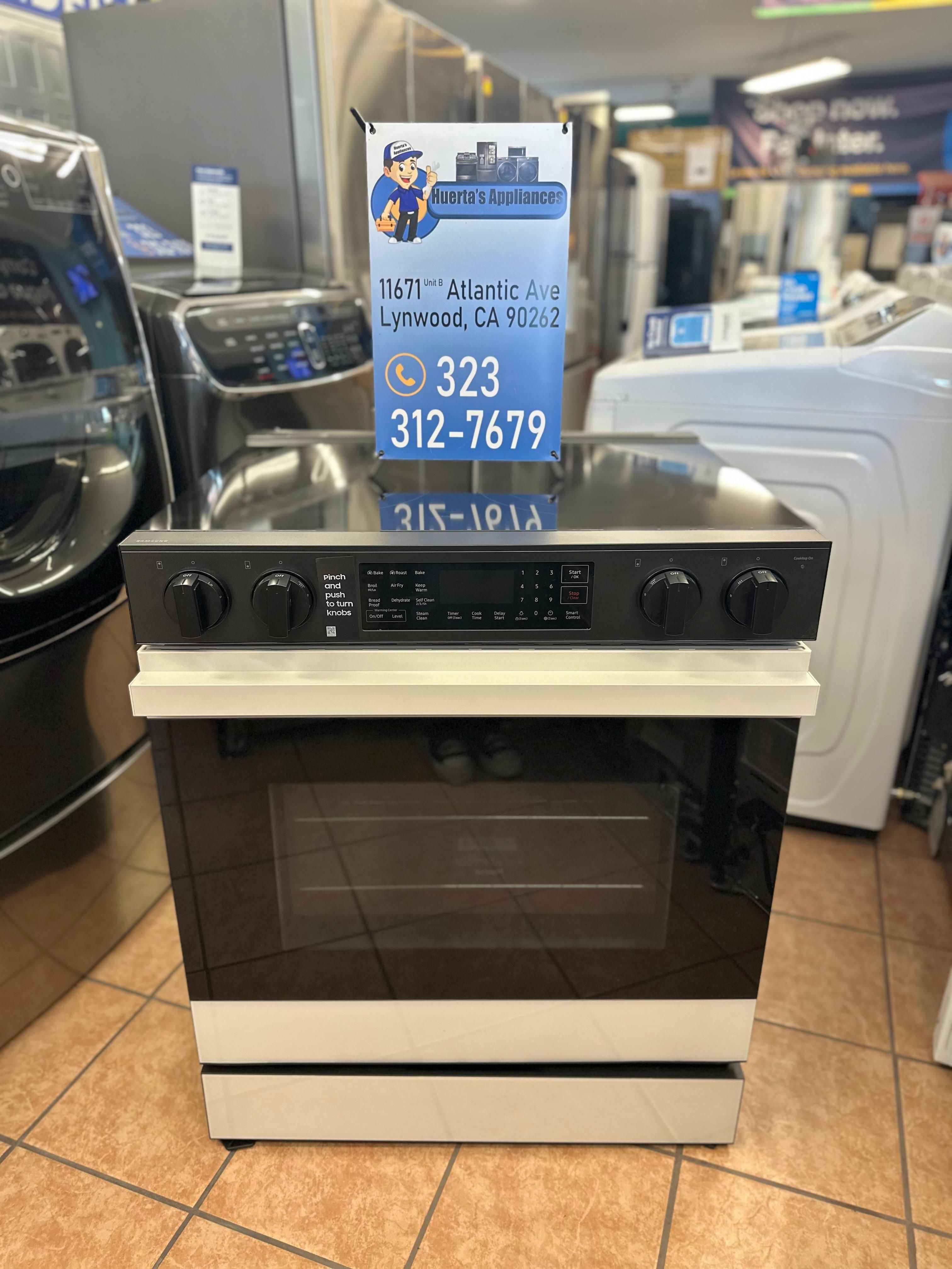 Samsung Bespoke 30 in. 5-Burner Element Smart Slide-In Electric Range in White Glass with Air Fry and Safety Knobs