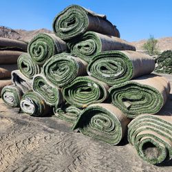 ONLY $180 PER ROLL / USED ARTIFICIAL GRASS / SYNTHETIC GRASS