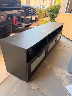 Tv stand