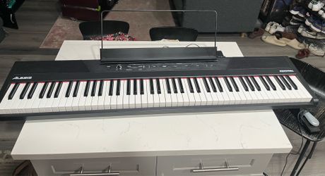 Alesis 88-Key Digital Piano + Sustain Pedal – Excellent Condition – $240 OBO