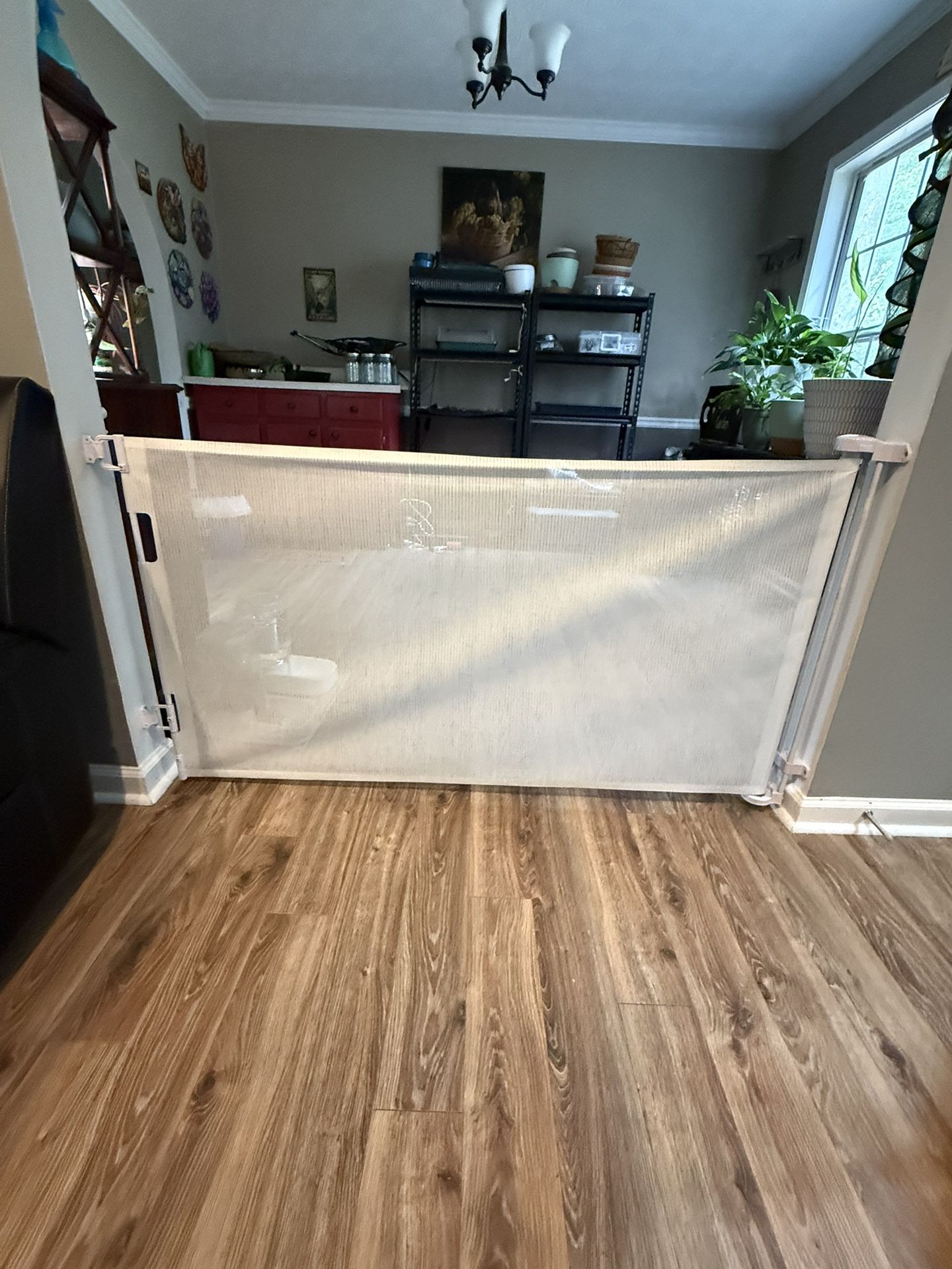 Retractable Baby Gate/ Dog Gate