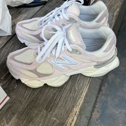New Balance 9060 Women’s Size 8.5 Pink White