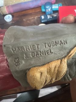 Harriet Tubman 13 inch tall statue.