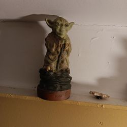 1980 Yoda Statue 