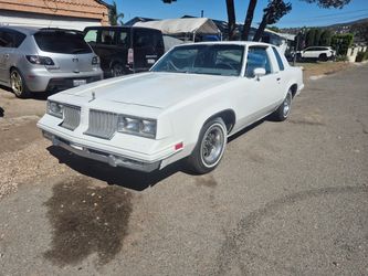 Oldsmobile cutlass supreme 1984