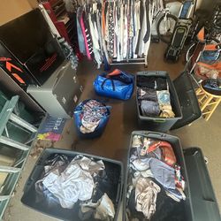 200+ Pieces Of Women’s/Mens Clothing Only $600