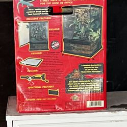 Naturalistic Terrarium