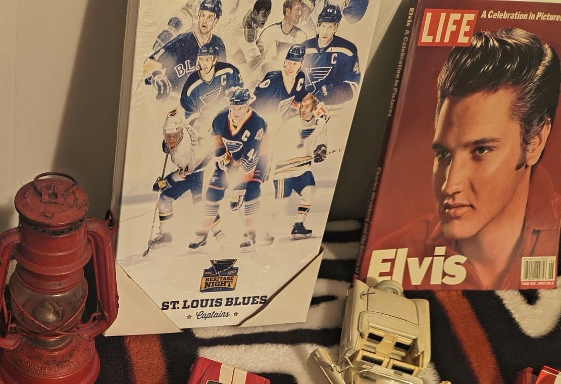 Vintage Die Cast Cars Some In Boxes, Some Rare.