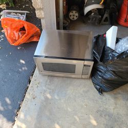 Microwave FREE For Parts. Or Fix