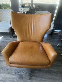 Pier one leather chair