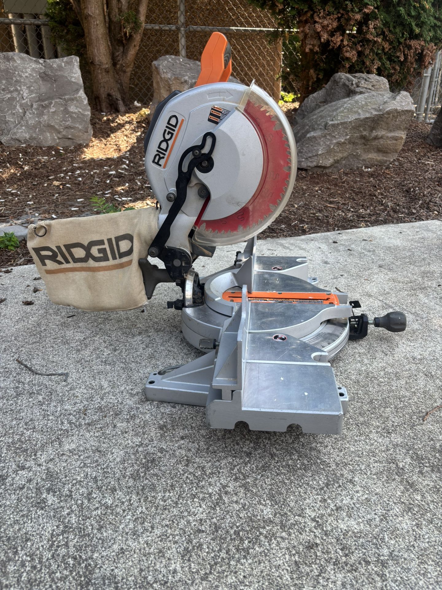 Rigid Miter Saw 10”