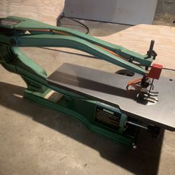 Grizzly scroll, saw