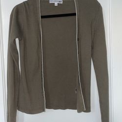 Uniqlo Woman’s Olive Green cardigan