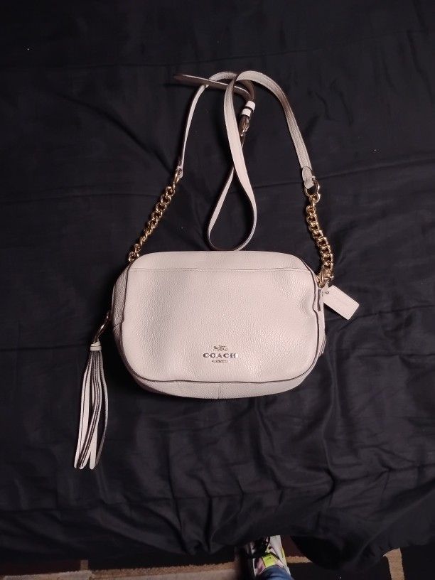 BEAUTIFUL... COACH  PURSE.
