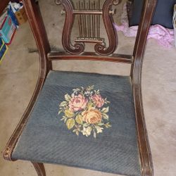 GENUINE ANTIQUE LYRE /Phyfe Chair