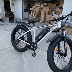 EB26 — Powerful 1500W Electric Bike | New in Box