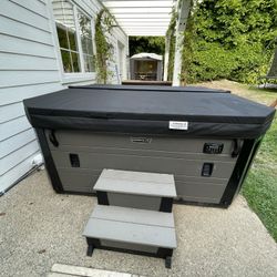 Hot Tub 3 Months old 