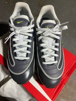 Nike air max Gray and Volt Low-Top Sneakers