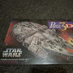 Vintage 1995 Star Wars Millennium Falcon  3D Puzzle model