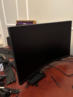 Samsung Odyssey Neo G8 32” Curved 4K 240 Hz Gaming Monitor