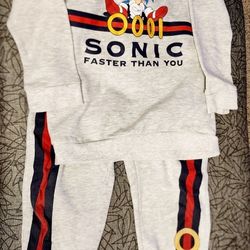 Sonic Sweatsuit:  Child's  Sz: Small (5/6)