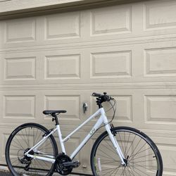 Liv Alight 3 Hybrid Bicycle – Small Frame - Women’s Bicycle Lightweight Aluminium