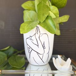 Custom Line Art Pot Planter