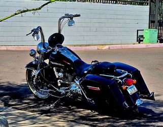 2005 ROAD KING