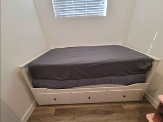 10" Foam Twin Mattresses