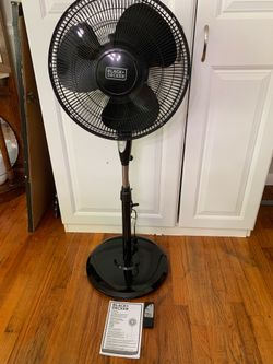 Fan with remote-16”