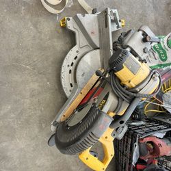 Dewalt Miter Saw 12 