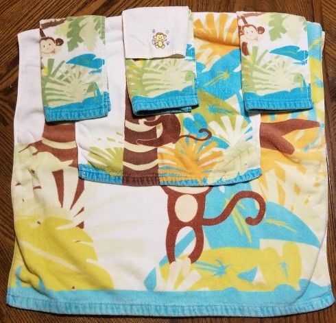 Kid's Bath Towel Set (Monkey Themed)