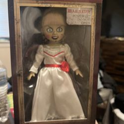 Living Dead Dolls: Annabelle